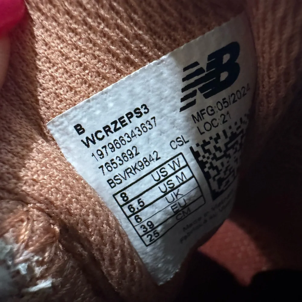 New Balance Tan Sneakers - Picture 7 of 7